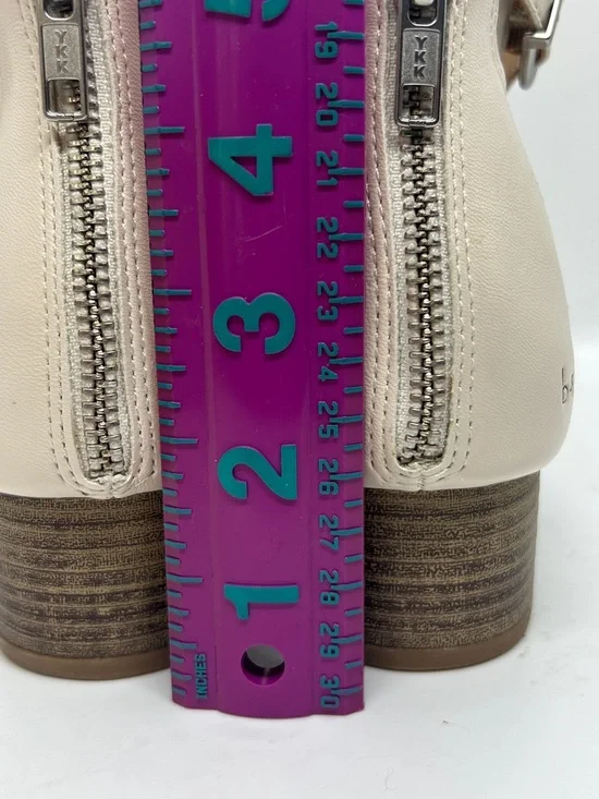 b.o.c. Women's Ivory Scalloped Ankle-Strap Sandals Size 10 NWOT - Picture 9 of 9